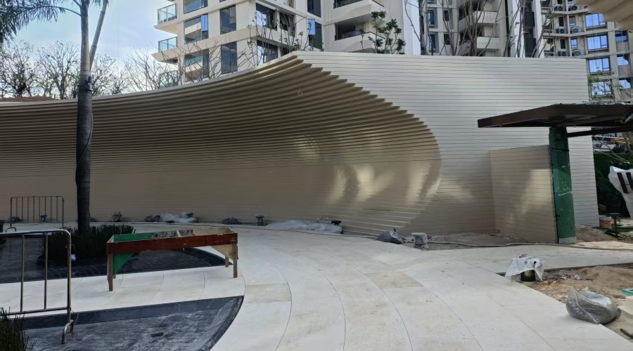 GRC構(gòu)件幕墻施工安裝